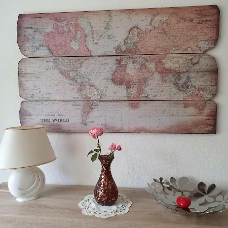 Paul アパート ツィノヴィッツ